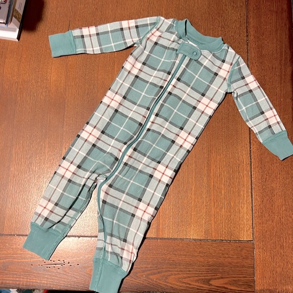Hanna Anderson Zip Sleeper Green Plaid - Picture 2 of 3